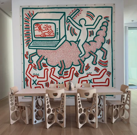 Friday mood at the studio…
@keithharingfoundation @tomsachs 
#KAWS #studio