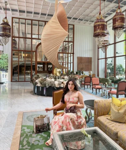 🌸🌸

Outfit: @houseofcb 
@mo_bangkok