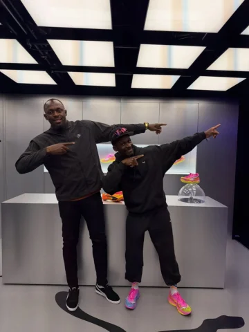 LEGEND | The Fastest Man @usainbolt 

I can’t believe this’s REAL! Doing the Usa