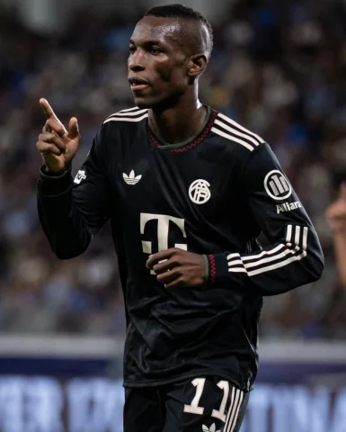 𝐌𝐫. 𝐉𝐚𝐜𝐤𝐬𝐨𝐧 – 𝐛𝐮𝐭 𝐡𝐞‘𝐬 𝐧𝐨𝐭 𝐬𝐨𝐫𝐫𝐲 | First FC Bayern goal a
