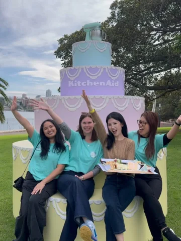Sugar overload!!🤩🤭 @cakepicnictour @kitchenaidausnz 
#cake #enzebakery #cakepi
