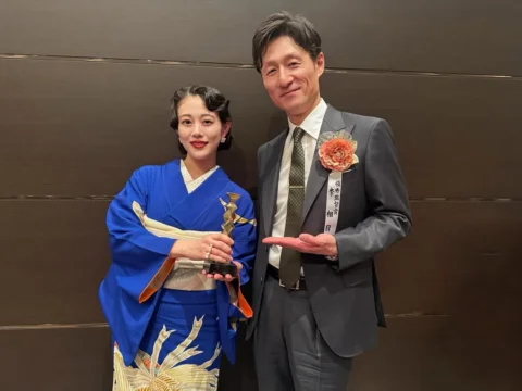 ✨
眩しい夜でした。

李監督とは「怒り」で出会って国宝に繋がり、
作品賞の素晴らしい景色をみせていただきました。
奥山監督とはカメラマンと被写体として出会って