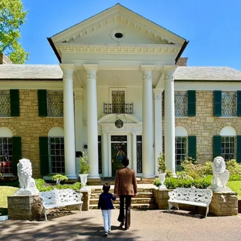 Thank you @visitgraceland for the most incredible experience! I went years ago a