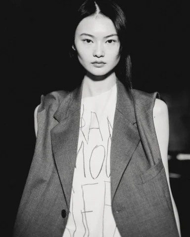 RAF SIMONS Spring/Summer 2023 is available in stores now!

A collaboration with 