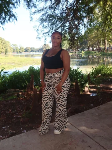 His prettiest problem 😘

Pants @fashionnova