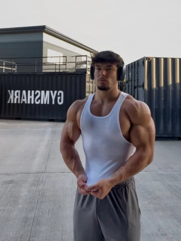 🚨 MAINTENANT 🚨 Les soldes sont disponibles chez @gymshark jusqu’à -50% ( -10% 