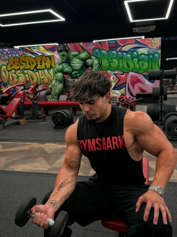 @gymshark MIKE10 🦈
@myprotein MIKE 💊
