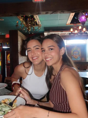 Orlando 💛
Que se repita ahora si todos juntos 😂