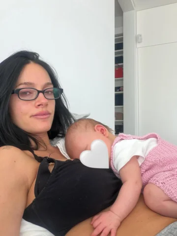 Cumpliendo 30 con el regalito que nos hicimos. Tardo nueve meses en llegar. Me v