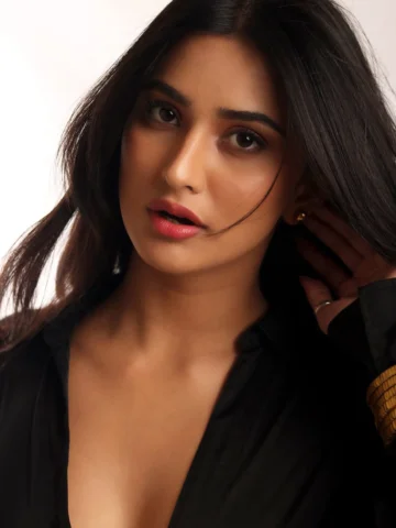 Deewanapan hai🖤

#instagood #love #fashion #explore