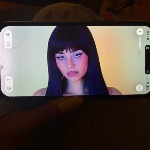 💋