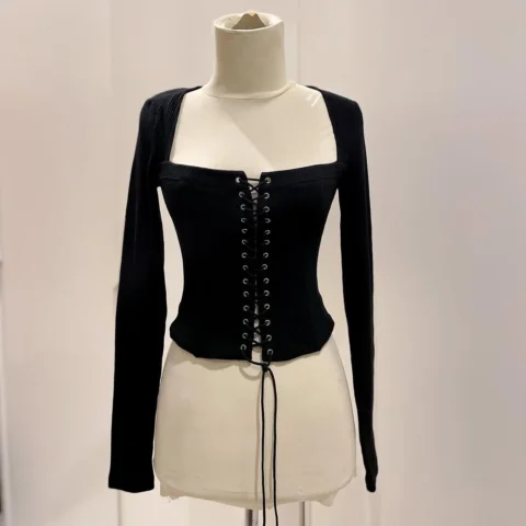 Long sleeve corset top (NEW!)
.
Size: XS
No Defect🚫
.
Harga : 1.2jt