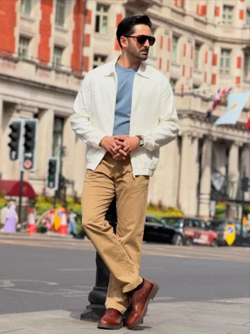 From Bradford to London… just spreading love ❤️ 🇬🇧