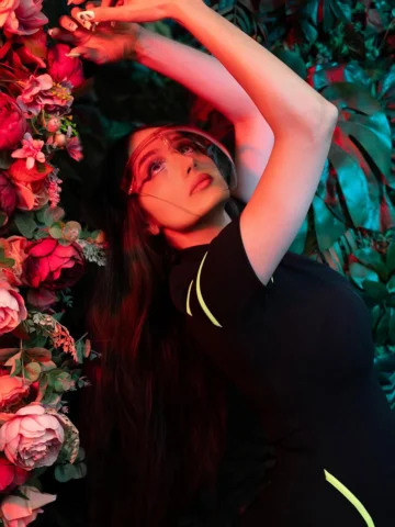 ‘Feels Like Love' - Audio out now 
Photo by: @lana.photographer_