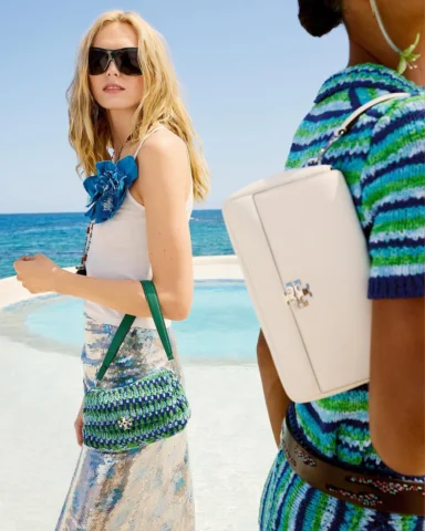Splash is a collection made for sun, sand and sea. Our signatures in ocean-inspi