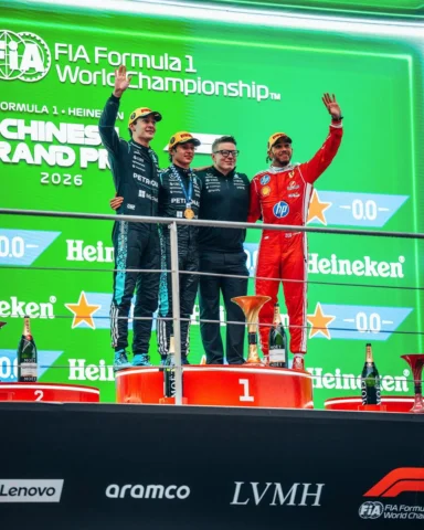 Huge congratulations to Kimi on his first win, you drove great today 👏 

Pleasu