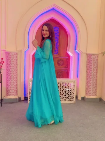 .
. Outfit designed by me 
.
. #nadiahussain
