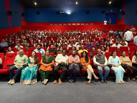तिघी म्हणता म्हणता आज इतक्या साऱ्यांना घेऊन ‘तिघी’ सिनेमाने गाठला यशाचा 51 व्या 