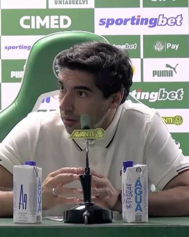 No futebol, não podemos olhar apenas para as partes. É preciso cuidar do todo e 