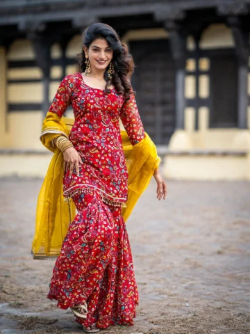 Agr Aapko Bhi Ese Pyare Pyare Outfits Purchase Karne Hai Toh Abhi Is Page Pr Dm 