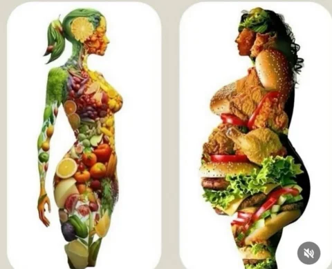 What’s in your tummy?!! U the one on the right or the one on the left ???!