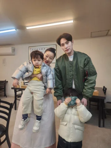 은우야 정우야 반가웠어 
다음에 이모가 또 맛있는거해줄게~💜
건강하게 자라렴!