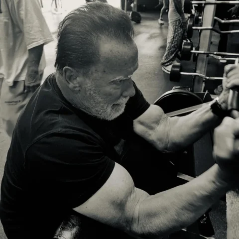 Still pumping.

@arnoldspumpclub @arnoldsports