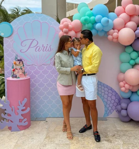 HBD #2 PRINCESA MIAAAAAA…. 🩵💛💖💚
Estos papás te aman y dan la vida por ti!