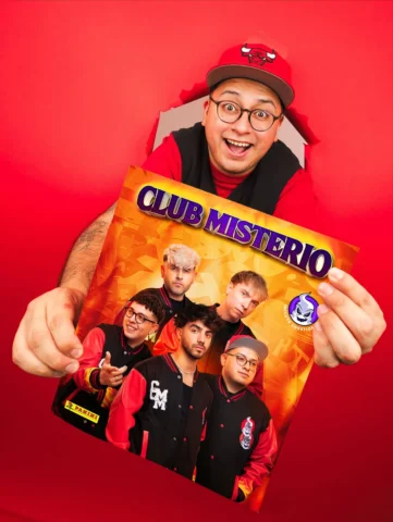 No puedo con la emoción! Tenemos un álbum de estampas con @panini_mx 🙌❤️

Graci