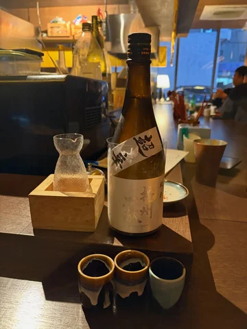 근래 마음 잘 맞는 동생들과
우리와이프 조리원에 있을때 한번
그리고 이번에 한번 술자리 ..ㅋㅋ

멀리서 찾아와주신 벌써 오랜시간 
알고 지내신