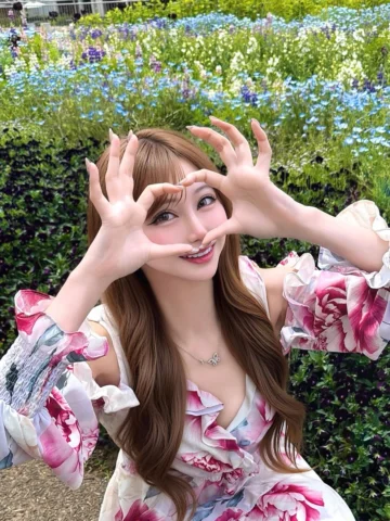 🌷🌤🐝💖
