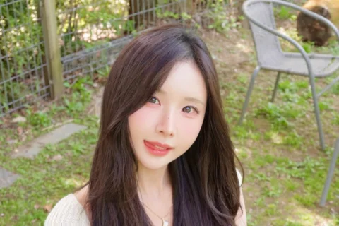 머리가 왜 갈색이지 🤔

카메라를 주었더니 다 가로사진이다 📷
