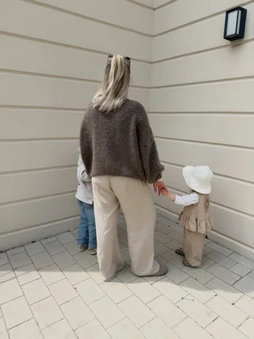 Zwischen kleinen Händen, leisen Momenten und ganz viel Liebe liegt mein Zuhause.