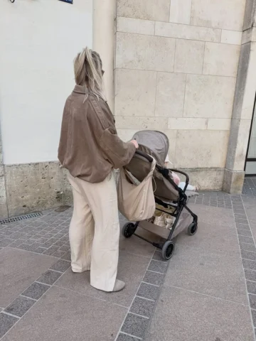 About Today 🤍

Wir waren in der Stadt & waren im Mercedes Café natürlich ein Mu
