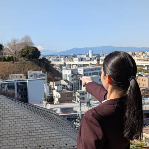 いよいよこの後🚔️
10時から
田鎖ブラザーズ第一話！
初回15分拡大でお送りします👮‍♀️

初回拡大はなんだかおめでたいので
富士山見つけた詩織でスター