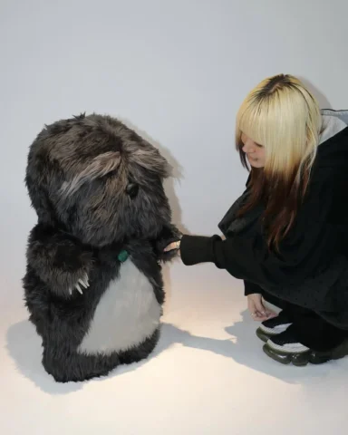 ｜
【Staff Picks】

Kaikai Kiki CARD STATION is now selling the “Luxor Plush - XL”.
