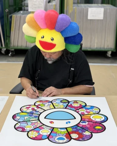 Introducing our debut collaboration with contemporary art icon @takashipom.

Lau