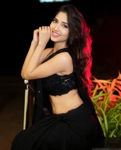 kuch kahna hai kya apko ???
🎥 :- @mahi_dewasi_99 

#foryou #angelrai #trending 