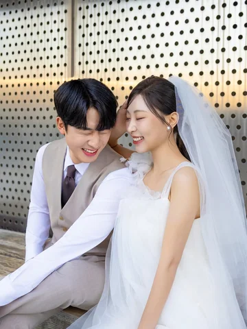 @fts_wedding_studio @fts_wedding 

아직도 생각나는 그 날의 촬영 분위기☺️🤍💛

#FTS스튜디오광주 #아틀레광주