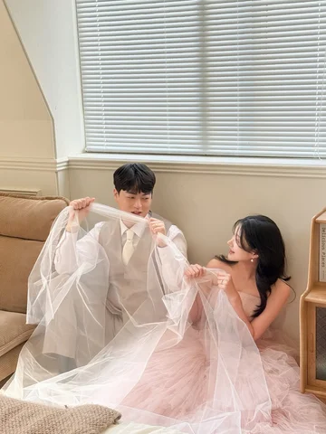 햇살이 따듯하고 기분도 몽글몽글
넘 예쁜 두분까지 - 💓

#비마이광주점 #더베스트웨딩컴퍼니
#더뮤즈메이크업 #아틀레광주점
#광주웨딩플래너김찬
