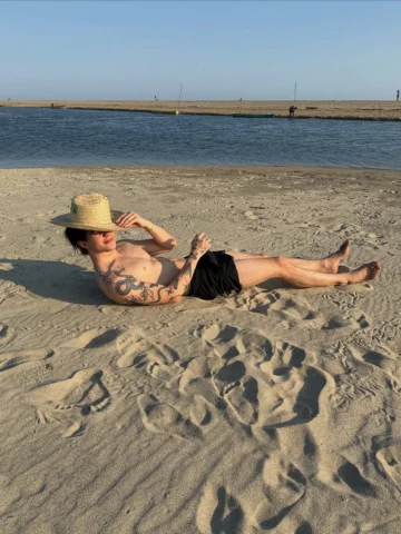 🌊