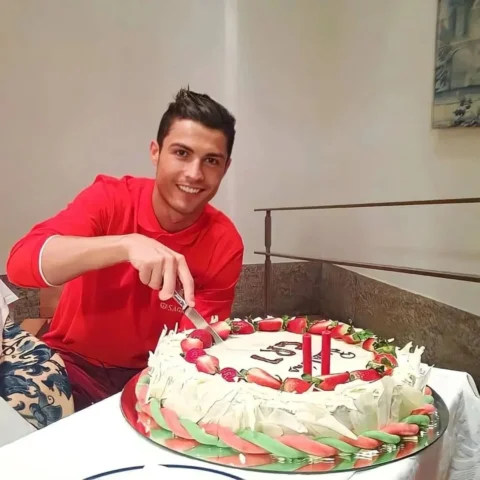 41 candles on the cake… still burning on the pitch.
Happy Birthday to the GOAT �