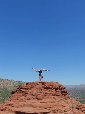 way too excited about these hikes to not share them with yall… 

I showed up at 