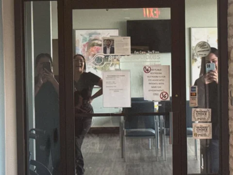 Shout out to the staff at the Eye Associates in Austin for pulling their signatu