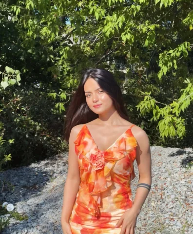 hello 25✨🧡☀️ 
.
.
.
Grateful for all the love, wishes & my people…both virtual 