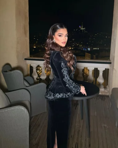 Le karakou algérien brille jusqu’à Marseille ✨🇩🇿

Karakou : @louzri_malika 
Ma