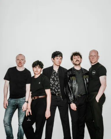Hier c’était la sortie de leur premier disque alors j’ai été les voir. Eux c’est