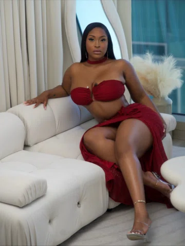 Fine wine 🍷 ♥️@FashionNovaCurve 🔎 Savanna Escape Crochet