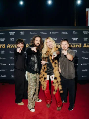 We had the best time at the @radioregenbogen Awards and are so grateful to have 