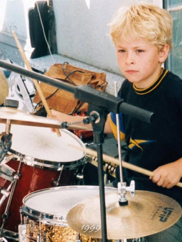 The story of a little drummer boy 🫶✨️

#TokioHotel #NewMusic #MemoryLane #Memor